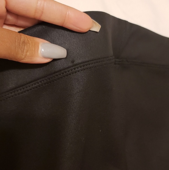 Express - Leggings - Medium - Picture 7 of 7